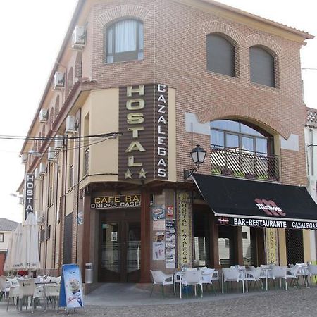Hostal Cazalegas Kültér fotó