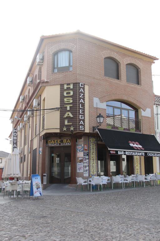 Hostal Cazalegas Kültér fotó