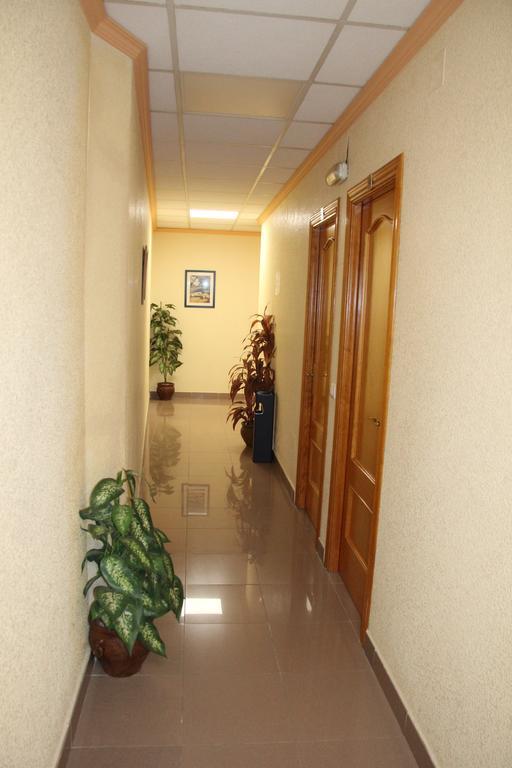 Hostal Cazalegas Kültér fotó